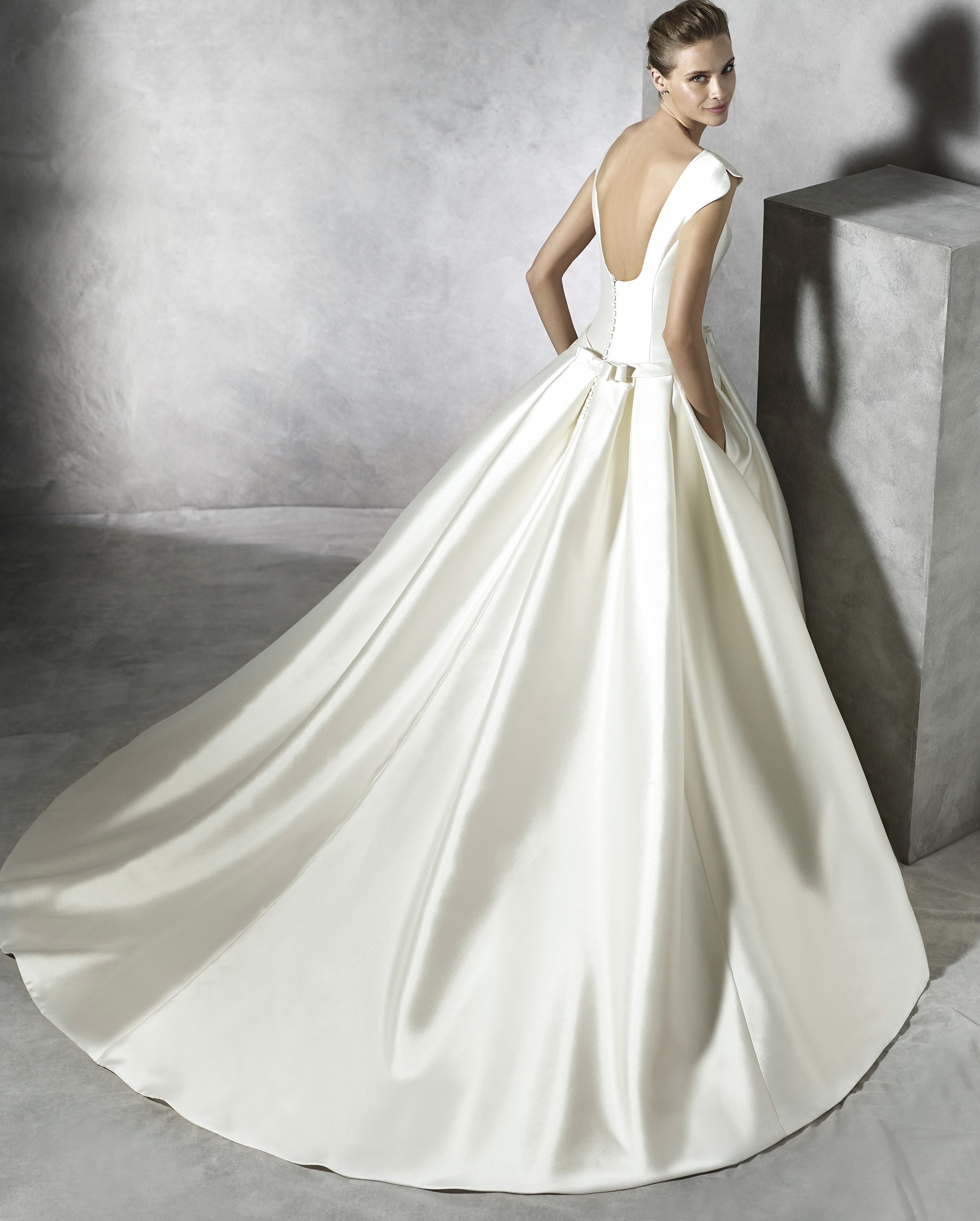 Pronovias Pravina Bridal Dress Size 14  Mia Sposa Bridal 
