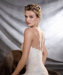 pronovias osini crop