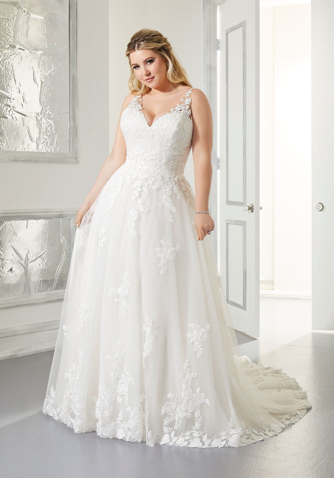 Mori Lee Arlene Wedding Dress Style 3302